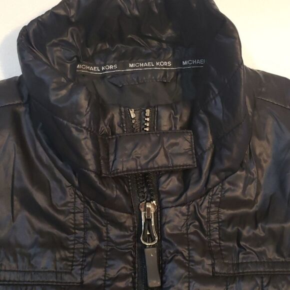 Lightweight Michael Kors Puffer Jacket/Vest - S - Picture 8 of 12